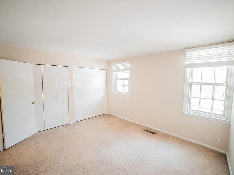 2300 Naudain St #N — Photo 12