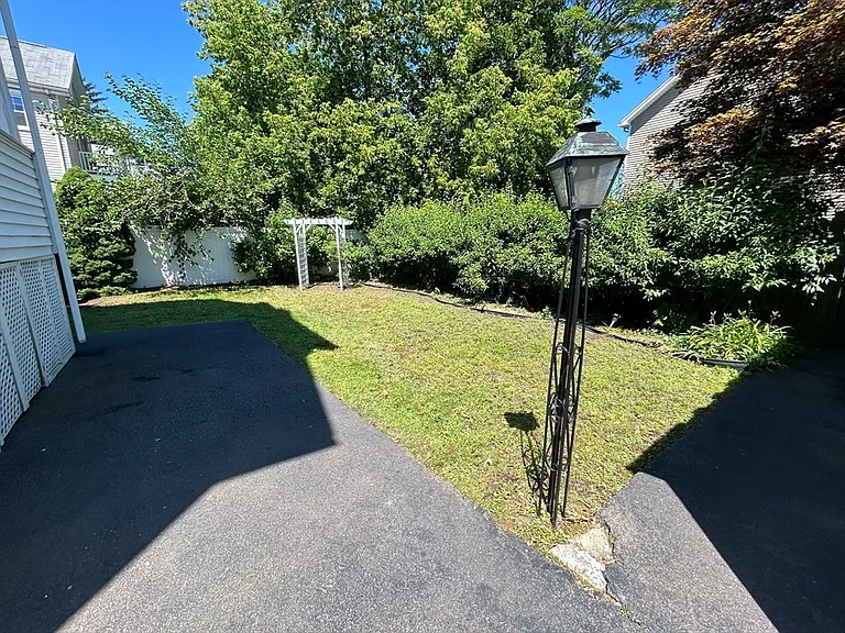 88 Bowen Ave #1 — Photo 16