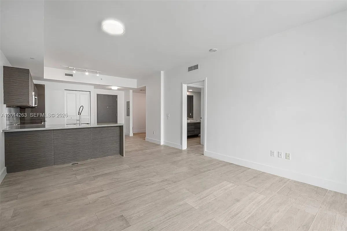 Building Photo - 1080 Brickell Ave #2606
