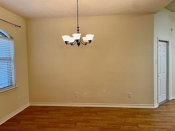 2nd image of 904 Barchetta Dr