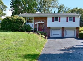 4064 Tall Timber Dr, Allison Park, PA 15101