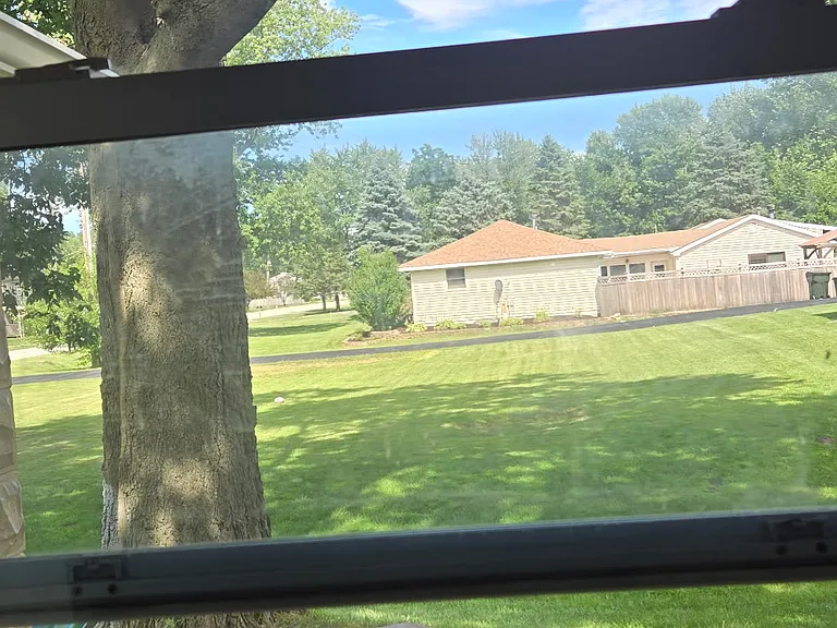 341 W Kennedy Rd — Photo 24