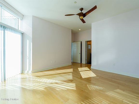 3rd image of 324 E Main St Unit 508
