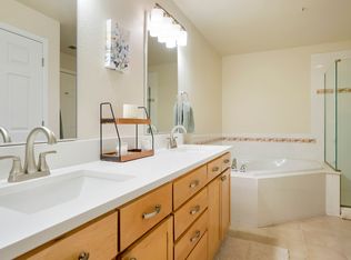 1727 N Pearl St APT 206, Denver, CO 80203