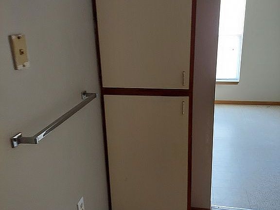 5th image of 315 N Park St