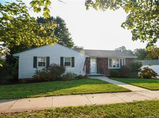 135 Townsend Ter, New Haven, CT 06512