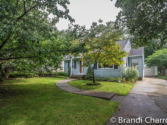 2nd image of 1356 Lewison Ave NE