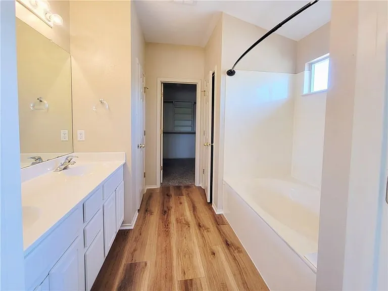 610 Cenizo Path — Photo 12