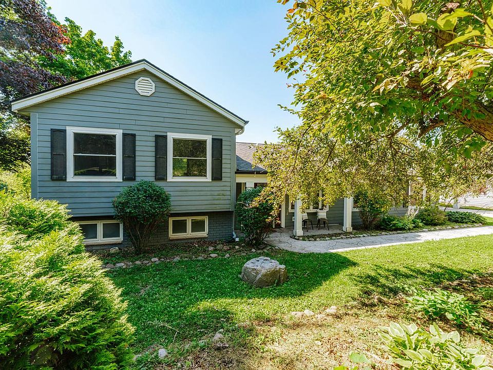 1st image of 18995 W Norwood DRIVE