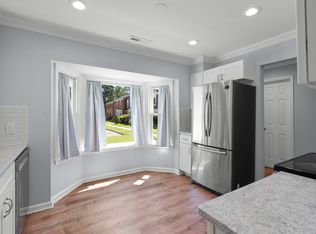 9130 Bobwhite Cir, Gaithersburg, MD 20879