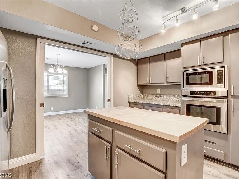 4367 S Mojave Rd — Photo 26