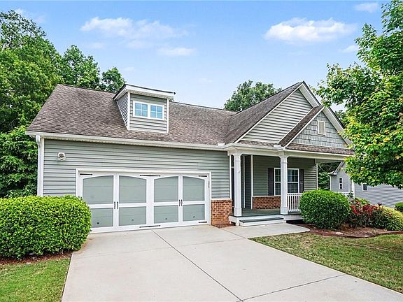 3rd image of 342 Briarcrest Dr