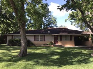 302 W Spruce St, Huntington, TX 75949