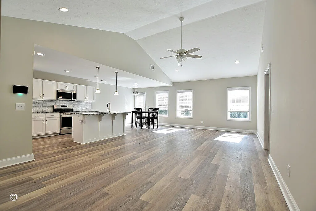 3 bed, 2.0 bath, 1538 sqft, $2,450 — Photo 4