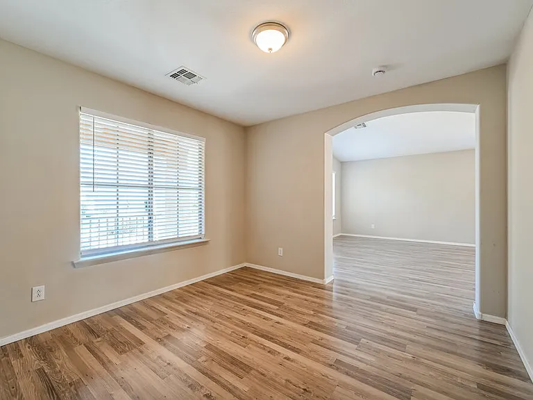 3026 W Rapalo Rd — Photo 9