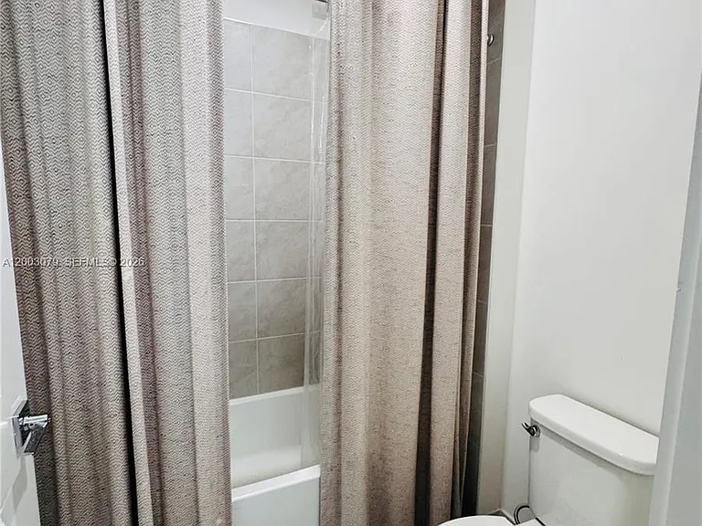 8108 NW 48th Ter — Photo 37