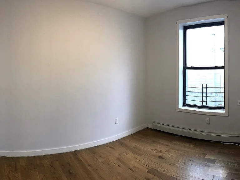 1110 Fteley Ave #2R — Photo 7