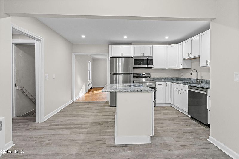 3rd image of 2 Maple Terrace