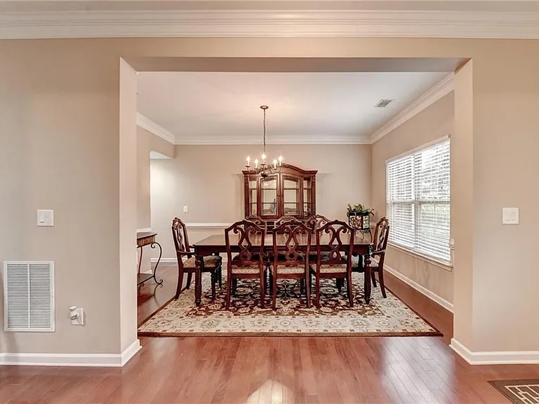 4228 Woods Creek Ln — Photo 7