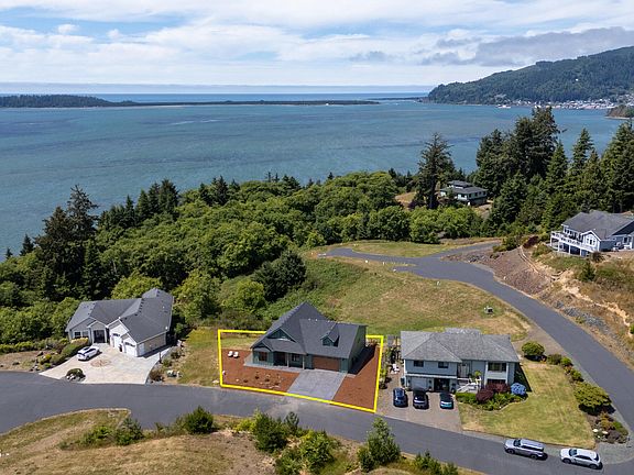 3rd image of 5070 Ocean Ct