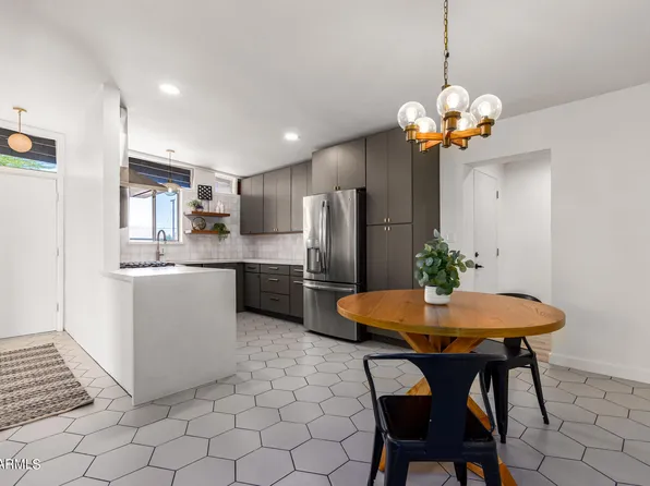 3640 W LAWRENCE Lane, Phoenix, AZ 85051