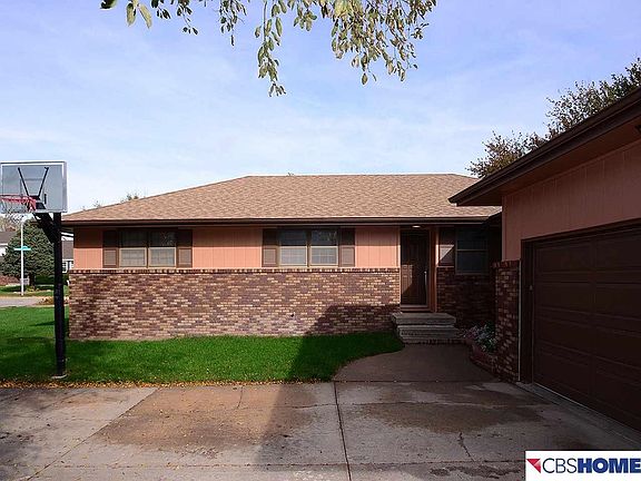 3rd image of 3829 N 206th St