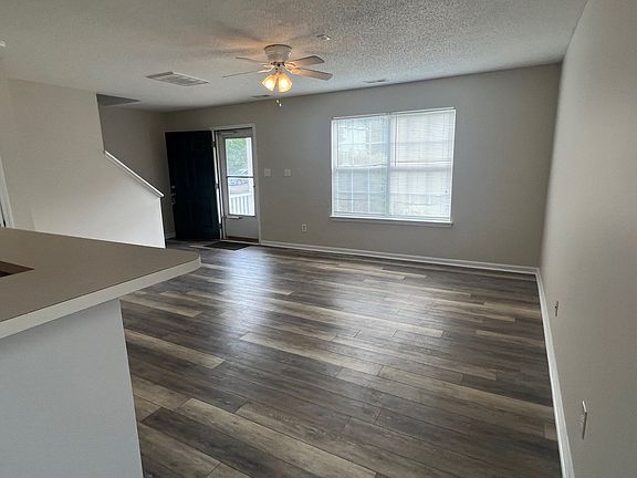 5th image of 112 Daventry Pl