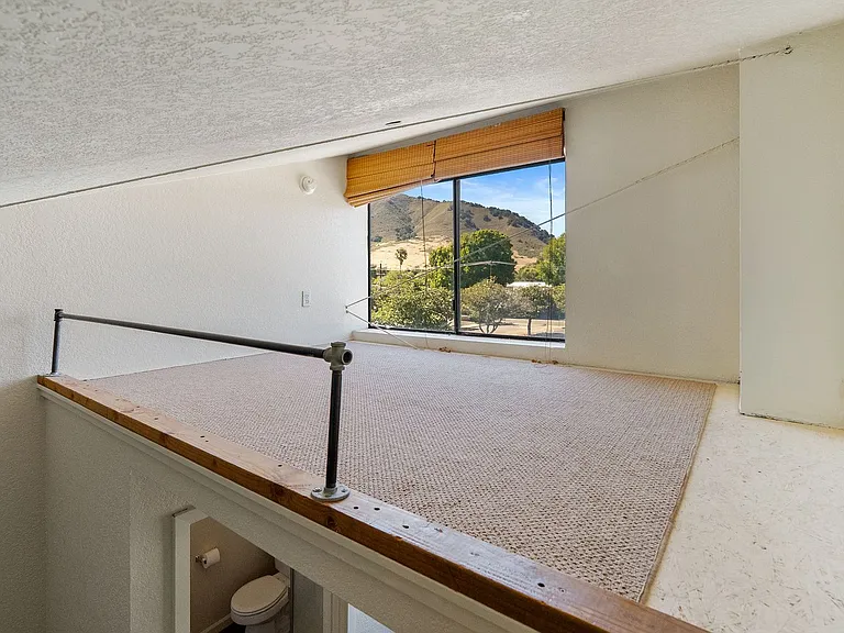 2074-2078 Parker Street - Residential — Photo 10