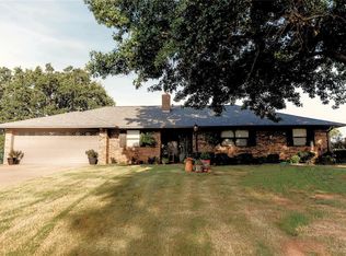 405 Berry Ln, Chandler, OK 74834