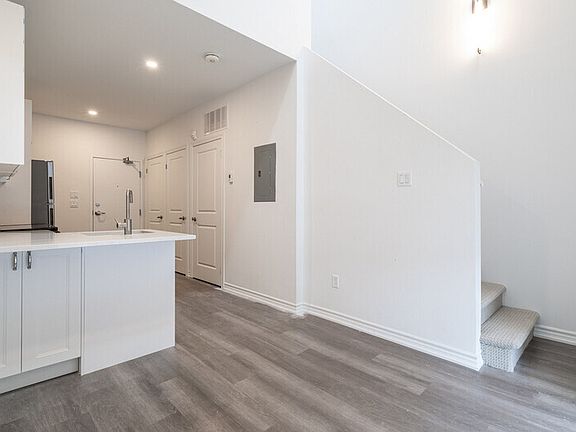 5th image of 16 W Avenue South Ave #105