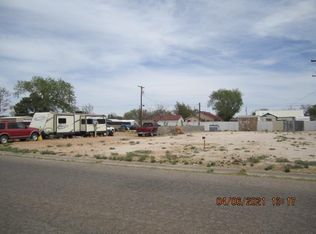 627-629 N Poplar St, Kermit, TX 79745