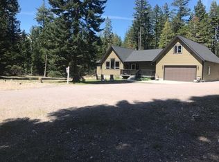 381 Skyview Rd, Mount Shasta, CA 96067