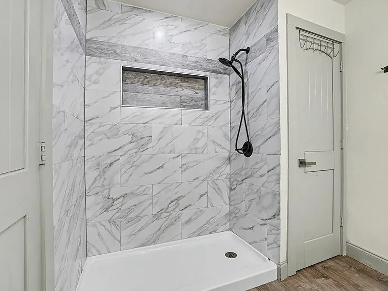1320 S 7th Ave — Photo 13