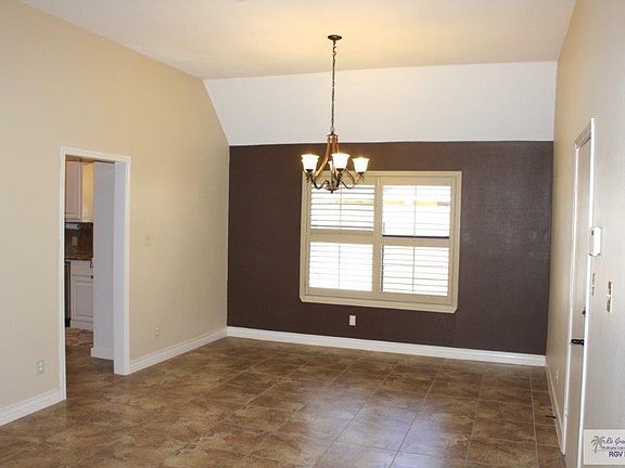 5th image of 2913 Pinehurst Dr