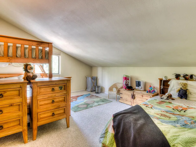 Bunk room over garage