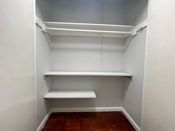 5th image of 36 Duncan Ave #77E