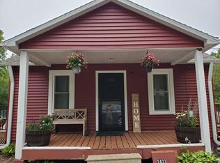 2433 E River Rd NE, Rochester, MN 55906