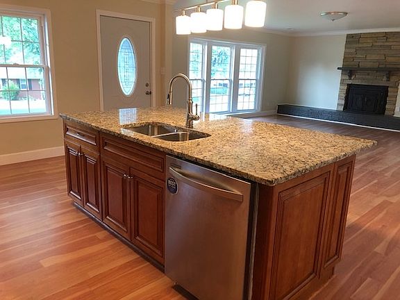 2nd image of 214 Mellwood Dr