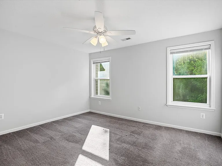 8000 Delores Ct — Photo 34