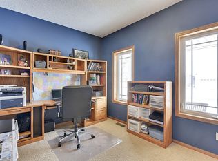 1731 Sandbar Cir, Waconia, MN 55387