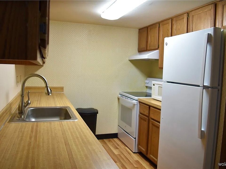 1st image of 3257 Mayfield Rd #1