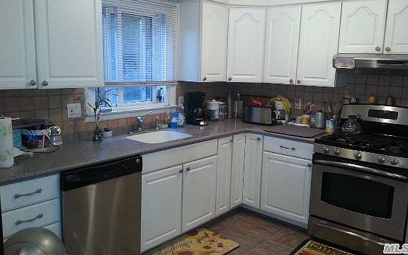 3rd image of 45 Middle Island Ave