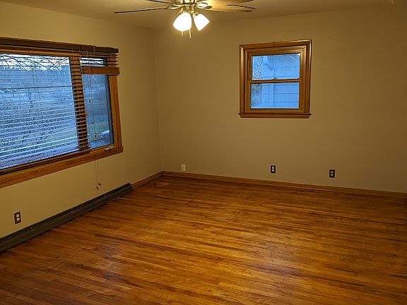 2nd image of 2120-2122 W Van Beck Ave