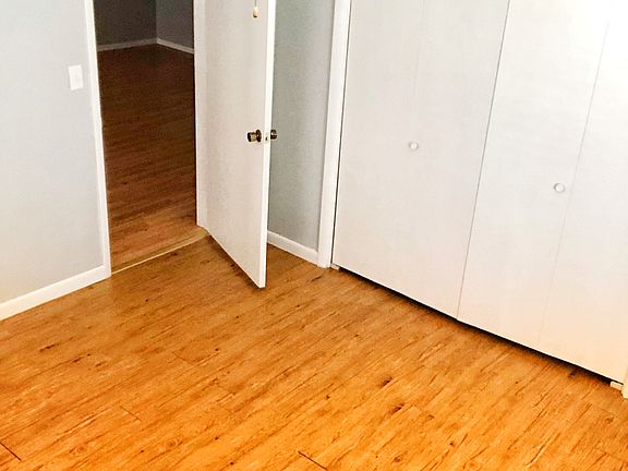 5th image of 508 S Douglas St