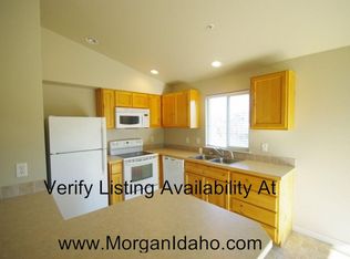 2111 E White Oak Ct APT 201, Nampa, ID 83687