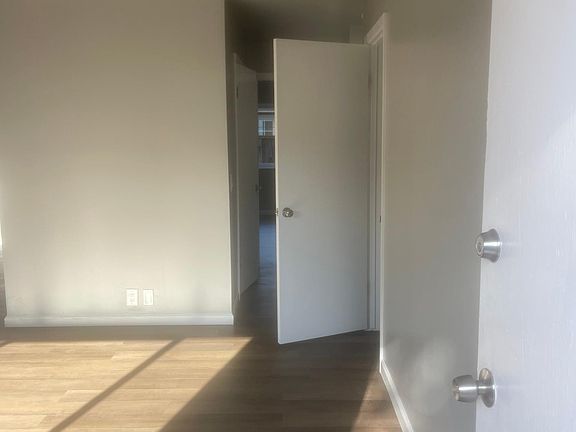 4th image of 2916 Curtis Ave APT 1