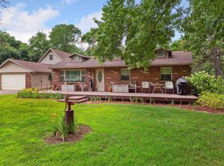 7021 Lakeview Dr, Lino Lakes, MN 55014