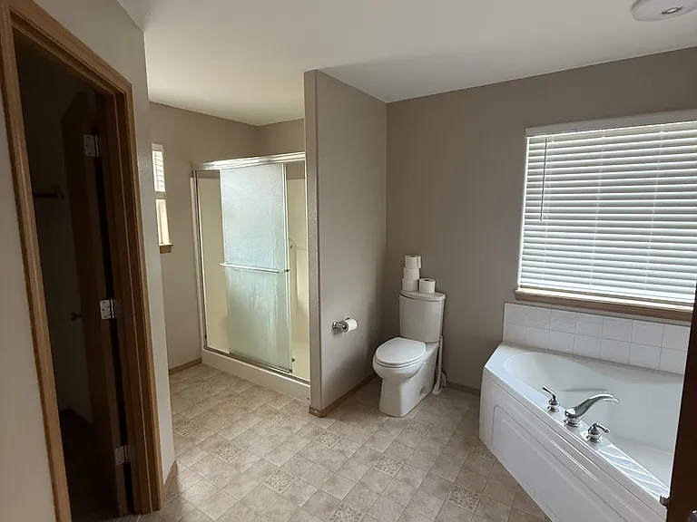 335 N Roy Cir — Photo 16