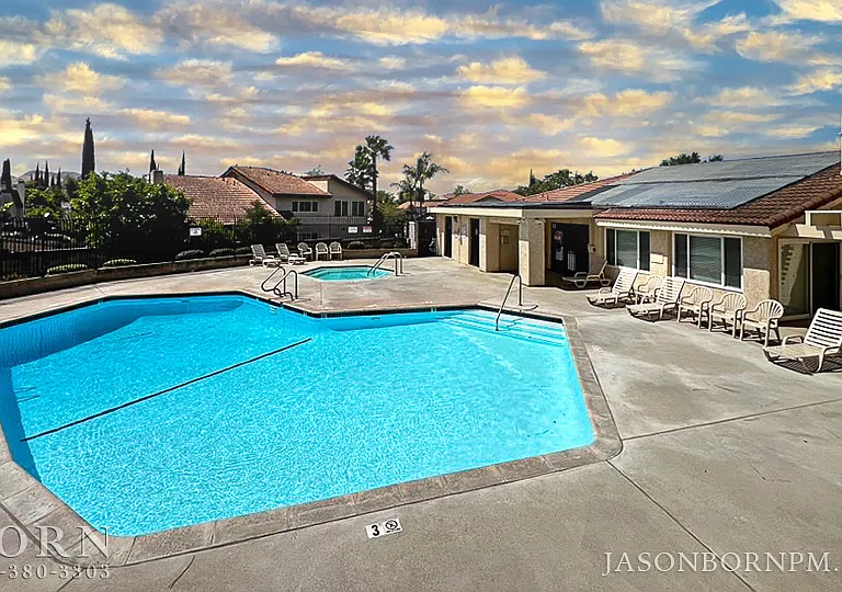 1815 Tipperary Ln — Photo 23