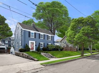 5 Pine Ridge Rd, Wakefield, MA 01880